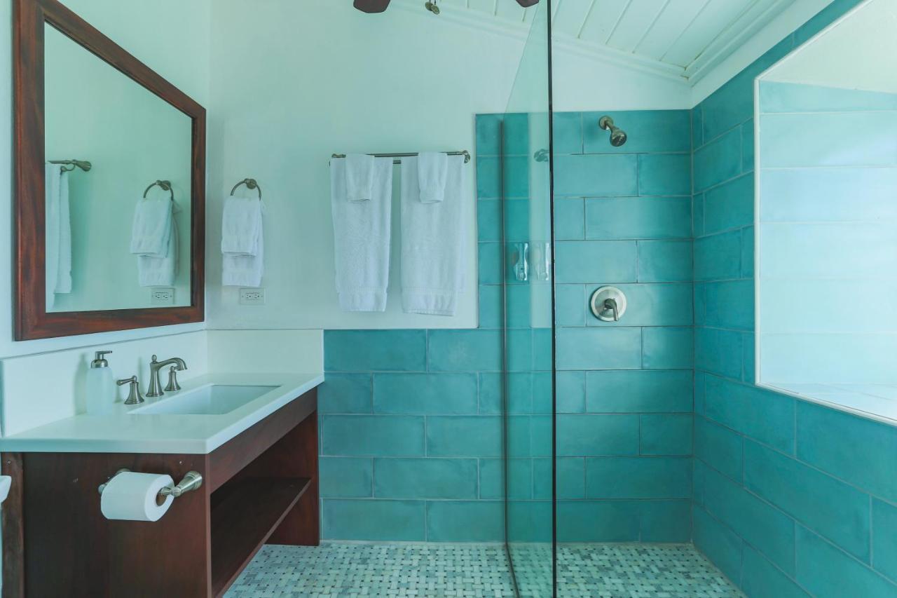 Feather Leaf Inn Frederiksted Esterno foto
